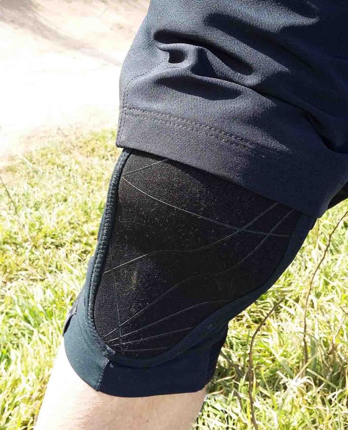 rodilleras-specialized-arbikeguide-f